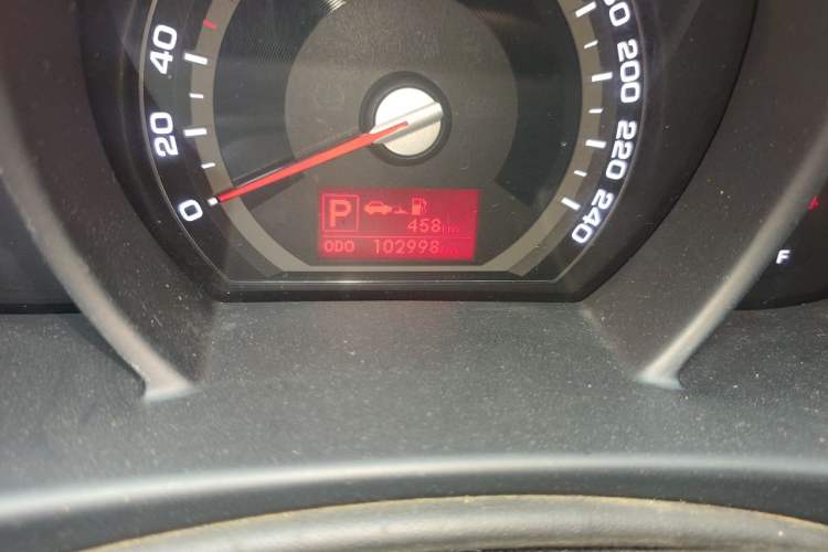 Used Kia Sportage R 2014 2.0L Automatic Two-Wheel Drive GL Odometer Close Up