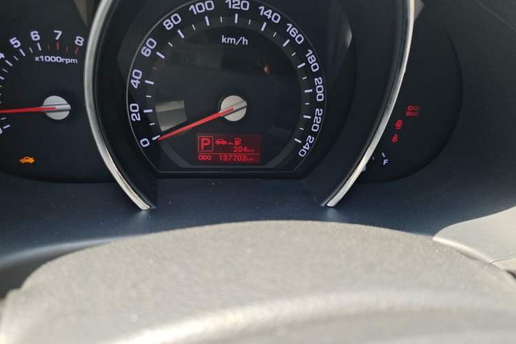 Used Kia Sportage R 2014 2.0L Automatic Two-Wheel Drive Premium Trim Odometer Close Up