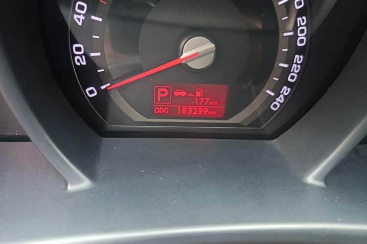 Used Kia Sportage R 2014 2.0L Automatic Two-Wheel Drive GL Odometer Close Up