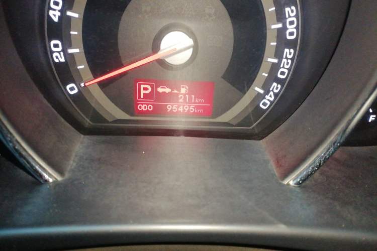 Used Kia Sportage R 2014 2.0L Automatic Two-Wheel Drive DLX Odometer Close Up