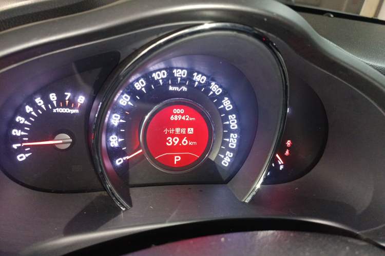 Used Kia Sportage R 2014 2.0L Automatic Two-Wheel Drive Premium Special Odometer Close Up