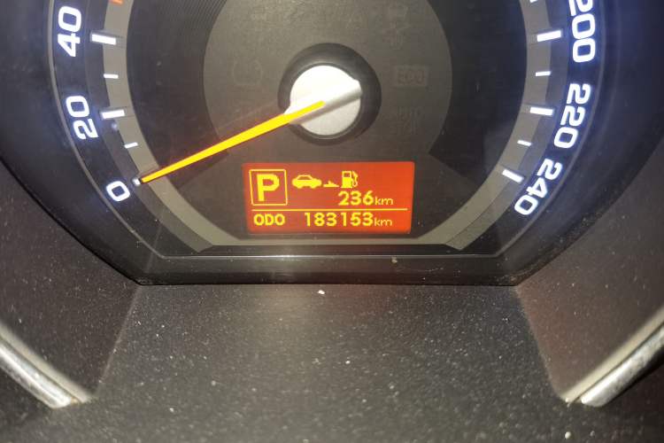 Used Kia Sportage R 2014 2.0L Automatic Two-Wheel Drive GLS Trim Odometer Close Up