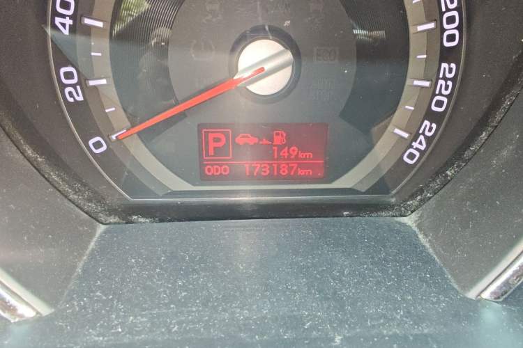 Used Kia Sportage R 2014 2.0L Automatic Two-Wheel Drive GLS Trim Odometer Close Up