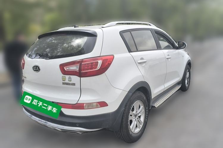 Used Kia Sportage R 2014 2.0L Automatic Two-Wheel Drive GLS Trim Rear Right 45 Deg