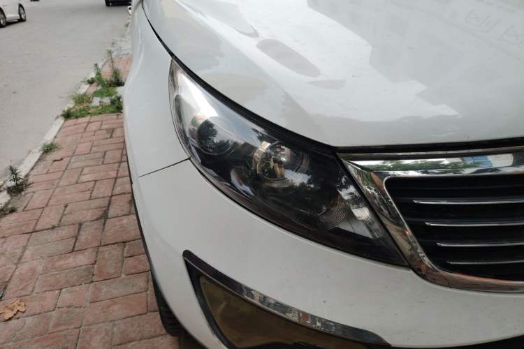 Used Kia Sportage R 2014 2.0L Automatic Two-Wheel Drive DLX Right Front Headlight