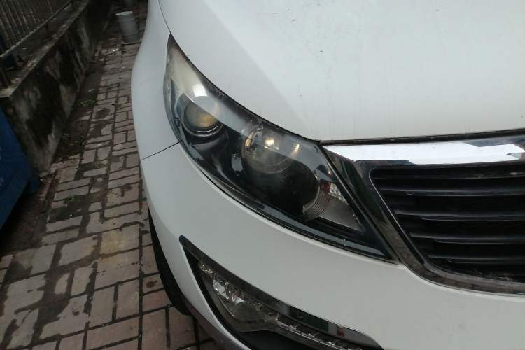 Used Kia Sportage R 2014 2.0L Automatic Two-Wheel Drive DLX Right Front Headlight
