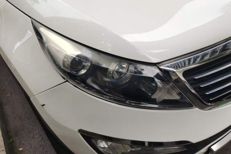 Used Kia Sportage R 2014 2.0L Automatic Two-Wheel Drive GLS Trim Right Front Headlight