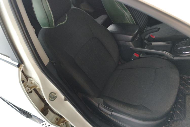 Used Kia Sportage R 2014 2.0L Automatic Two-Wheel Drive GL Right Front Seat