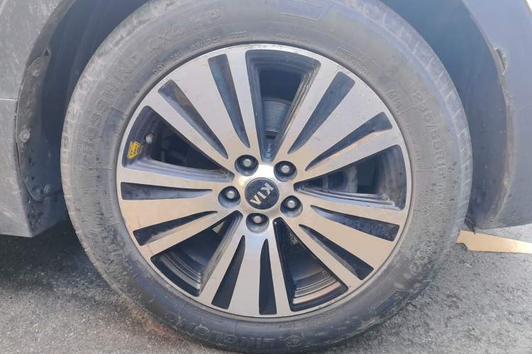 Used Kia Sportage R 2014 2.0L Automatic Two-Wheel Drive Premium Special Right Front Wheel Hub