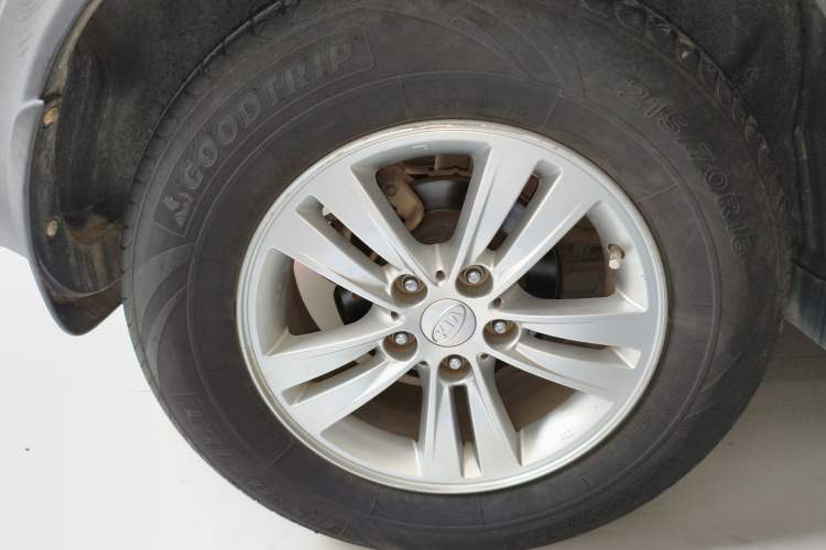 Used Kia Sportage R 2014 2.0L Automatic Two-Wheel Drive GL Right Rear Wheel Hub