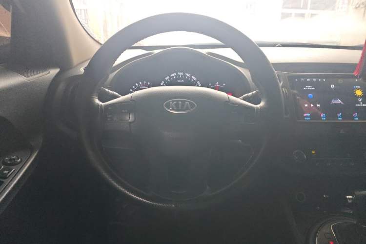 Used Kia Sportage R 2014 2.0L Automatic Two-Wheel Drive GL Steering Wheel