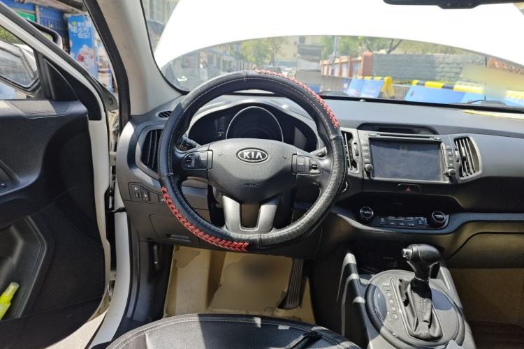 Used Kia Sportage R 2014 2.0L Automatic Two-Wheel Drive Premium Trim Steering Wheel
