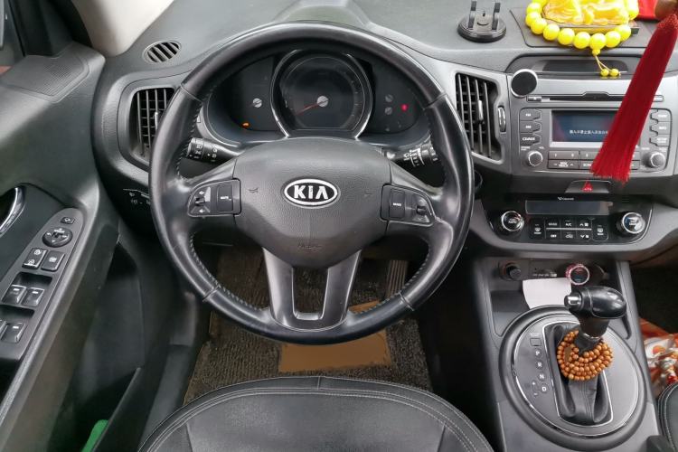 Used Kia Sportage R 2014 2.0L Automatic Two-Wheel Drive GLS Trim Steering Wheel