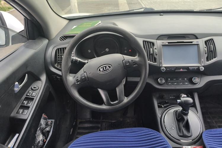 Used Kia Sportage R 2014 2.0L Automatic Two-Wheel Drive GLS Trim Steering Wheel