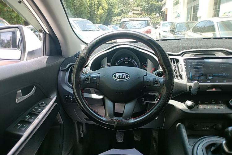 Used Kia Sportage R 2014 2.0L Manual Two-Wheel Drive GL Trim Steering Wheel