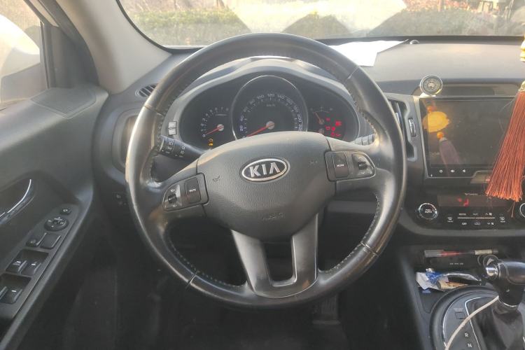 Used Kia Sportage R 2014 2.0L Automatic Two-Wheel Drive DLX Steering Wheel