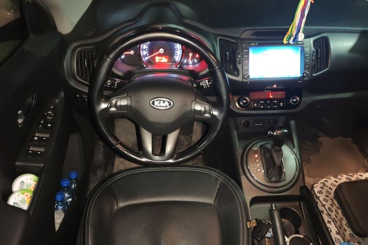 Used Kia Sportage R 2014 2.0L Automatic Two-Wheel Drive GLS Trim Steering Wheel