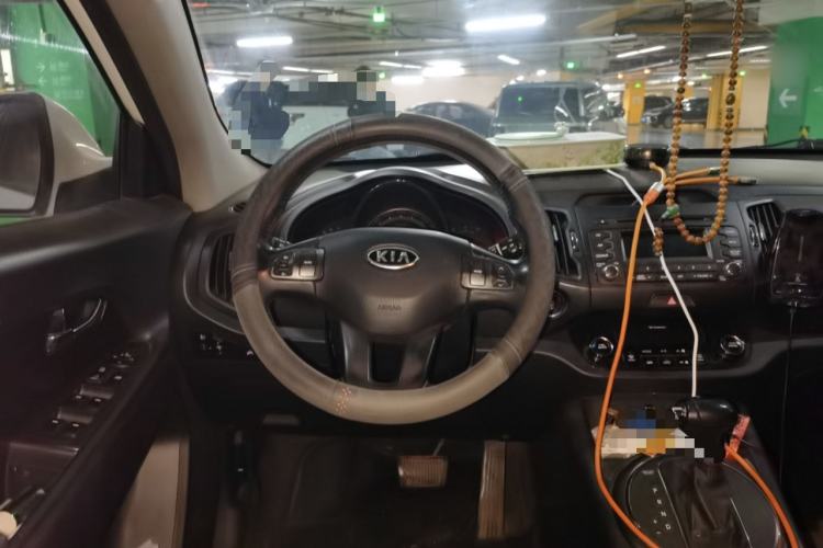 Used Kia Sportage R 2014 2.0L Automatic Two-Wheel Drive GLS Trim Steering Wheel