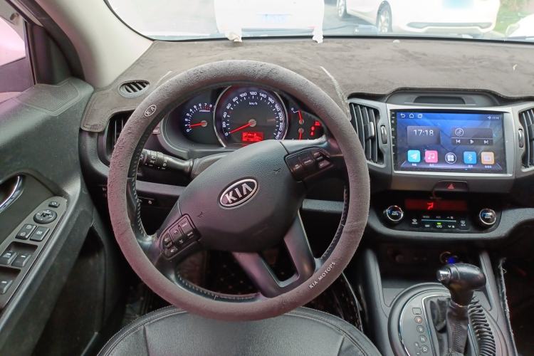 Used Kia Sportage R 2014 2.0L Automatic Two-Wheel Drive GLS Trim Steering Wheel