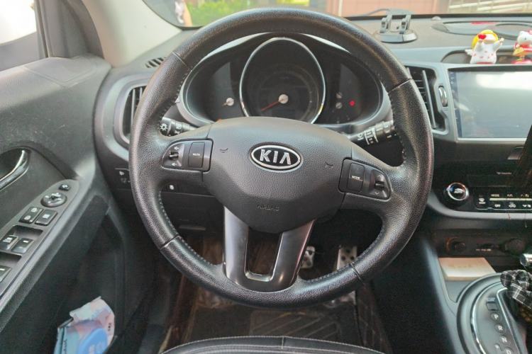 Used Kia Sportage R 2014 2.0L Automatic Two-Wheel Drive GLS Trim Steering Wheel