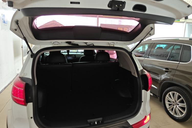 Used Kia Sportage R 2014 2.0L Automatic Two-Wheel Drive GL Trunk