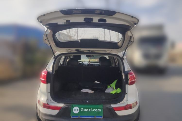 Used Kia Sportage R 2014 2.0L Automatic Two-Wheel Drive DLX Trunk