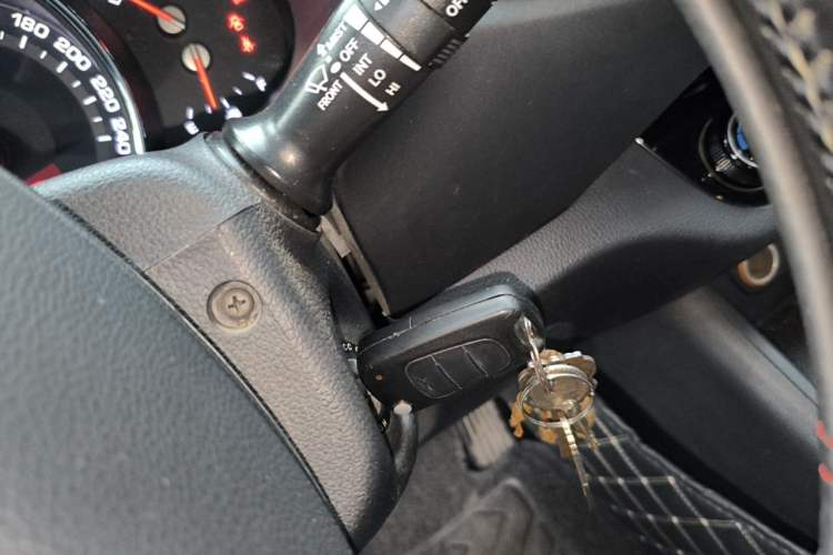 Used Kia Sportage R 2014 2.0L Manual Two-Wheel-Drive GLS Vehicle Key