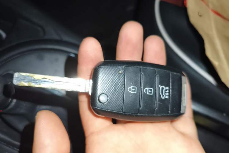 Used Kia Sportage R 2014 2.0L Automatic Two-Wheel Drive GL Vehicle Key