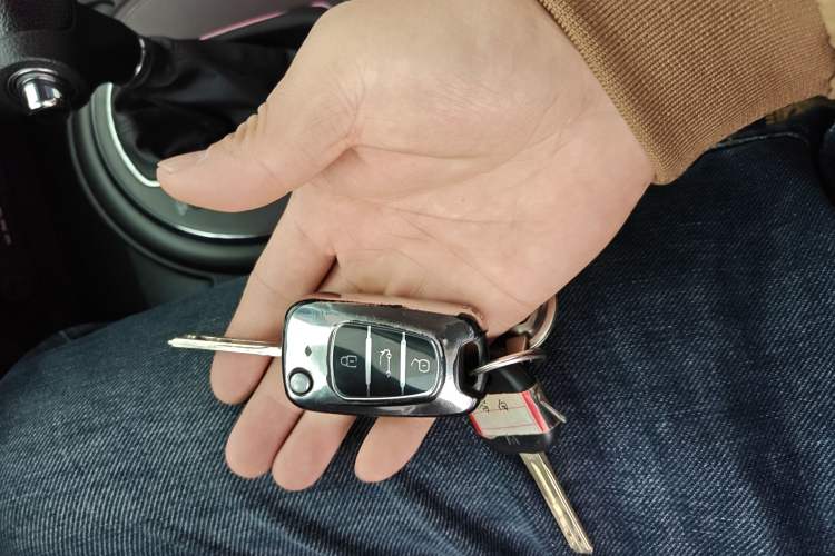 Used Kia Sportage R 2014 2.0L Automatic Two-Wheel Drive GL Vehicle Key