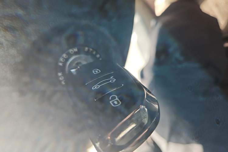 Used Kia Sportage R 2014 2.0L Automatic Two-Wheel Drive GL Vehicle Key