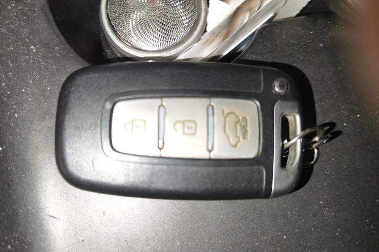 Used Kia Sportage R 2014 2.0L Automatic Two-Wheel Drive GLS Trim Vehicle Key