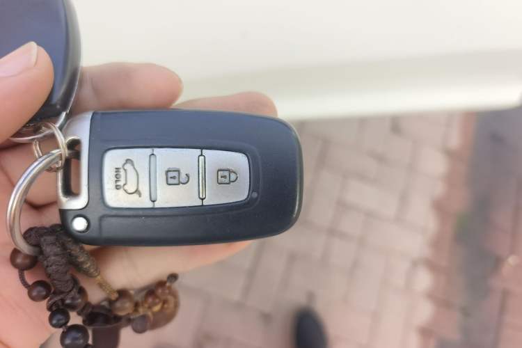 Used Kia Sportage R 2014 2.0L Automatic Two-Wheel Drive GLS Trim Vehicle Key