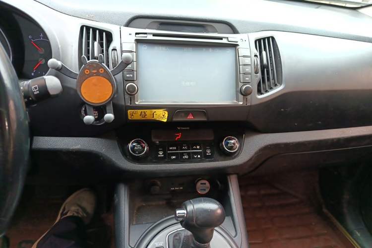 Used Kia Sportage R 2014 2.0L Automatic Two-Wheel Drive DLX Audio And AC Panel