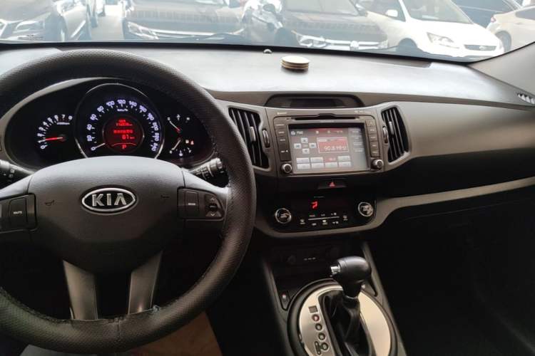 Used Kia Sportage R 2014 2.0L Automatic Two-Wheel Drive Premium Special Audio And AC Panel