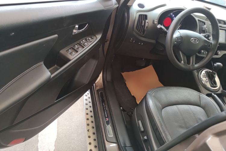 Used Kia Sportage R 2014 2.0L Automatic Two-Wheel Drive Premium Special Driver Seat
