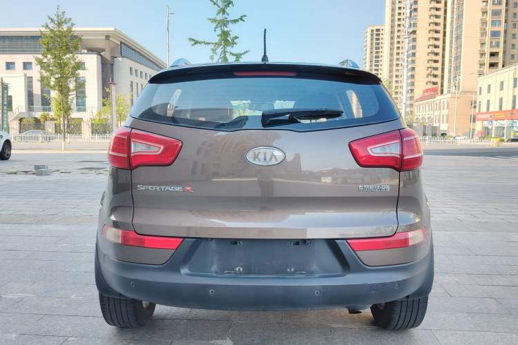Used Kia Sportage R 2014 2.0L Automatic Two-Wheel Drive GLS Trim Exterior 4