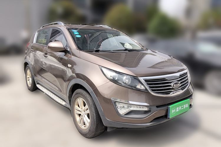 Used Kia Sportage R 2014 2.0L Automatic Two-Wheel Drive GL Front Right 45 Deg