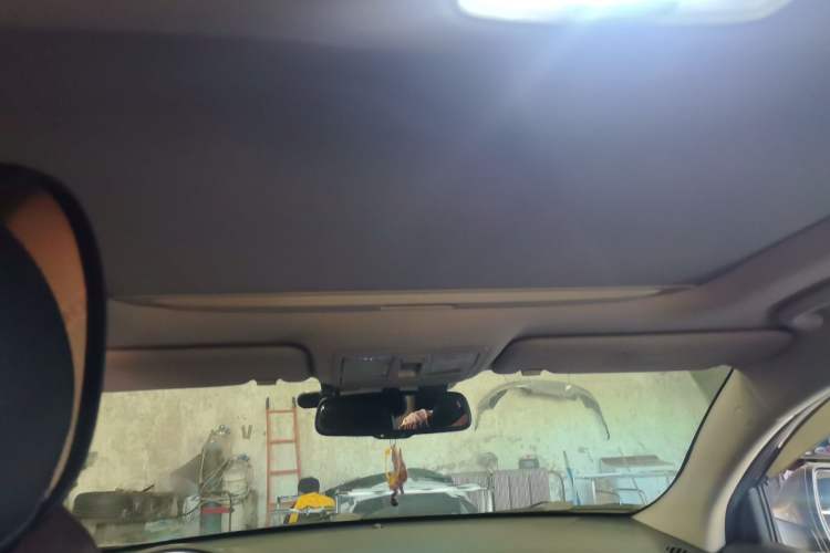 Used Kia Sportage R 2014 2.0L Automatic Two-Wheel Drive DLX Headliner