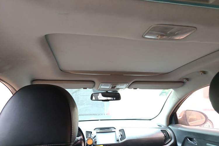 Used Kia Sportage R 2014 2.0L Automatic Two-Wheel Drive DLX Headliner