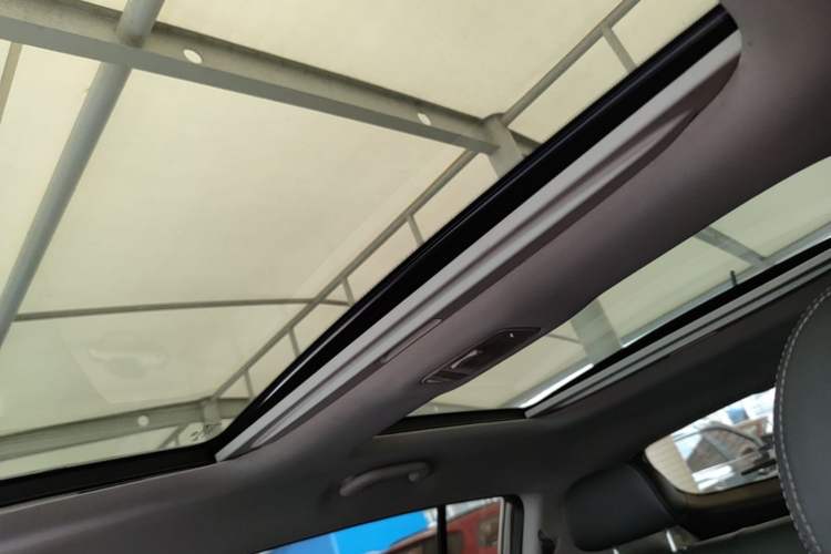 Used Kia Sportage R 2014 2.0L Automatic Two-Wheel Drive Premium Special Headliner