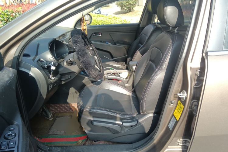 Used Kia Sportage R 2014 2.0L Automatic Two-Wheel Drive DLX Left Front Seat