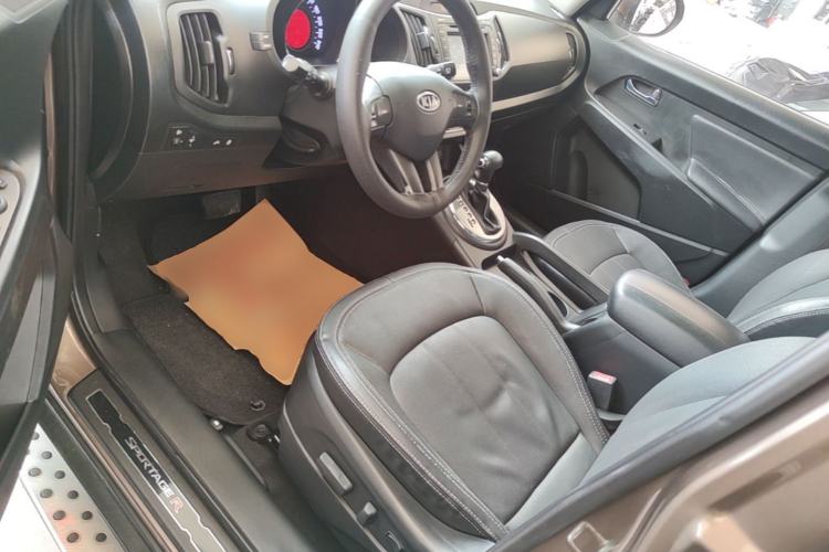 Used Kia Sportage R 2014 2.0L Automatic Two-Wheel Drive Premium Special Left Front Seat
