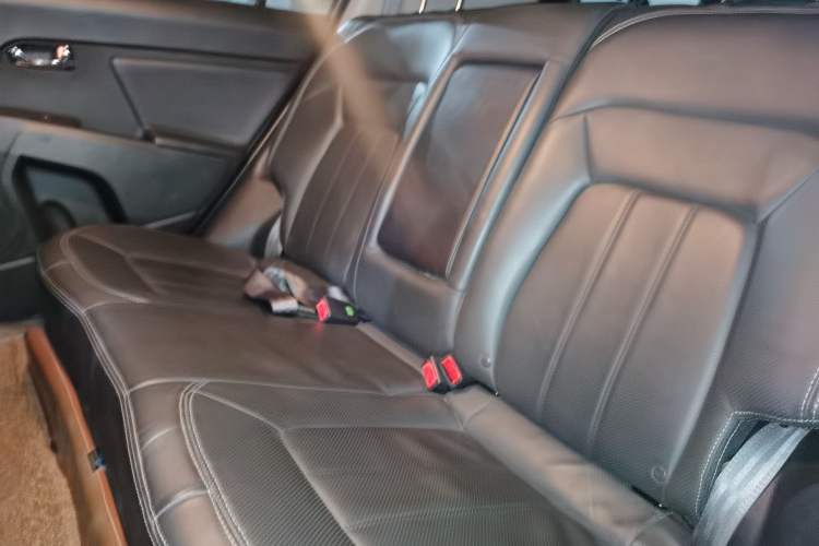 Used Kia Sportage R 2014 2.0L Automatic Two-Wheel Drive Premium Special Left Rear Seat