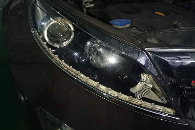 Used Kia Sportage R 2014 2.0L Automatic Two-Wheel Drive Premium Special Right Front Headlight