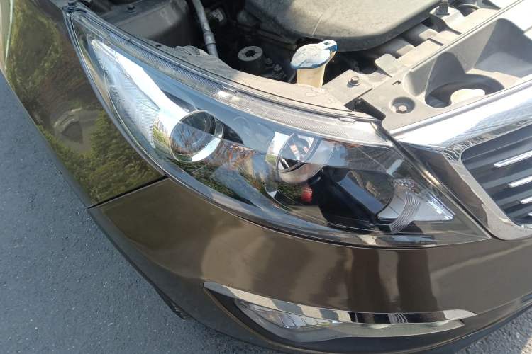 Used Kia Sportage R 2014 2.0L Automatic Two-Wheel Drive DLX Right Front Headlight
