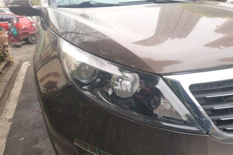 Used Kia Sportage R 2014 2.0L Automatic Two-Wheel Drive DLX Right Front Headlight