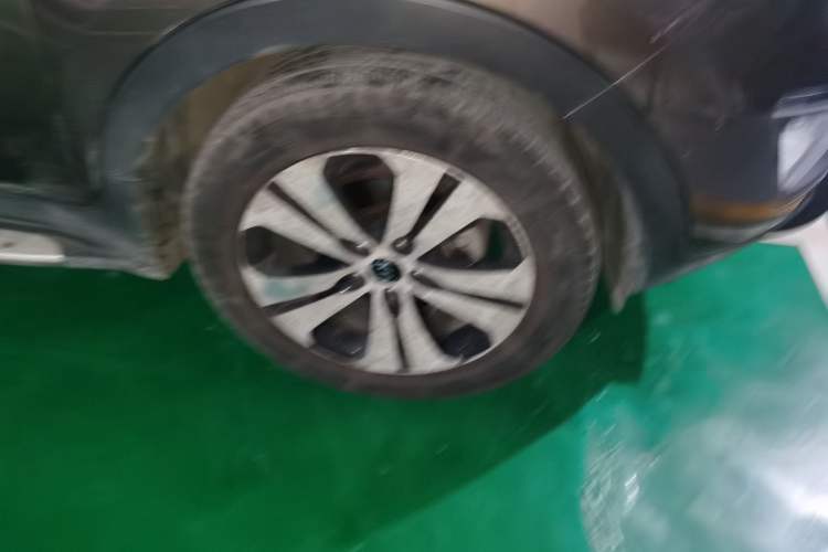 Used Kia Sportage R 2014 2.0L Automatic Two-Wheel Drive Premium Special Right Front Wheel Hub
