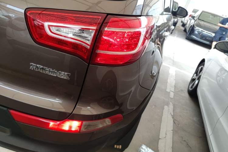 Used Kia Sportage R 2014 2.0L Automatic Two-Wheel Drive Premium Special Right Rear Taillight