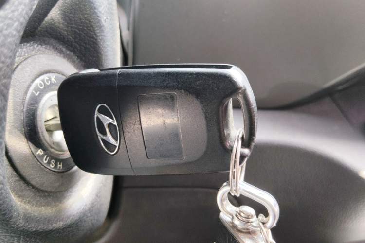 Used Kia Sportage R 2014 2.0L Automatic Two-Wheel Drive GL Vehicle Key