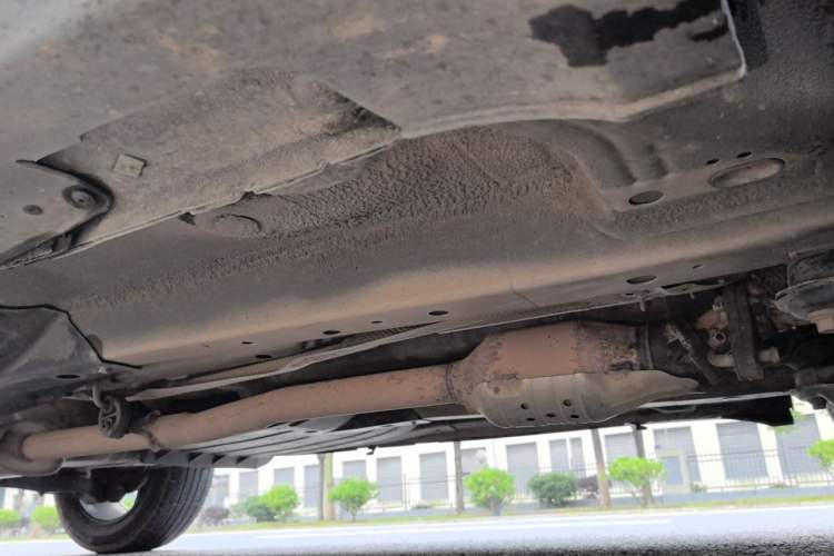 Used Kia Sportage R 2015 2.0L Automatic Two-Wheel Drive DLX Model Chassis Front Right